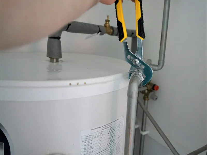 Connecting a water heater