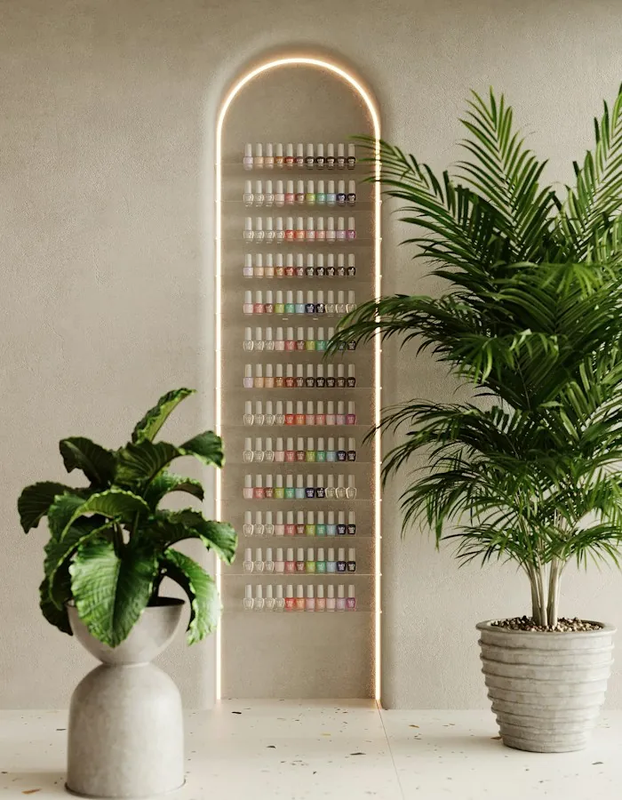 L'accueil de l'institut : niche en arche et vernis